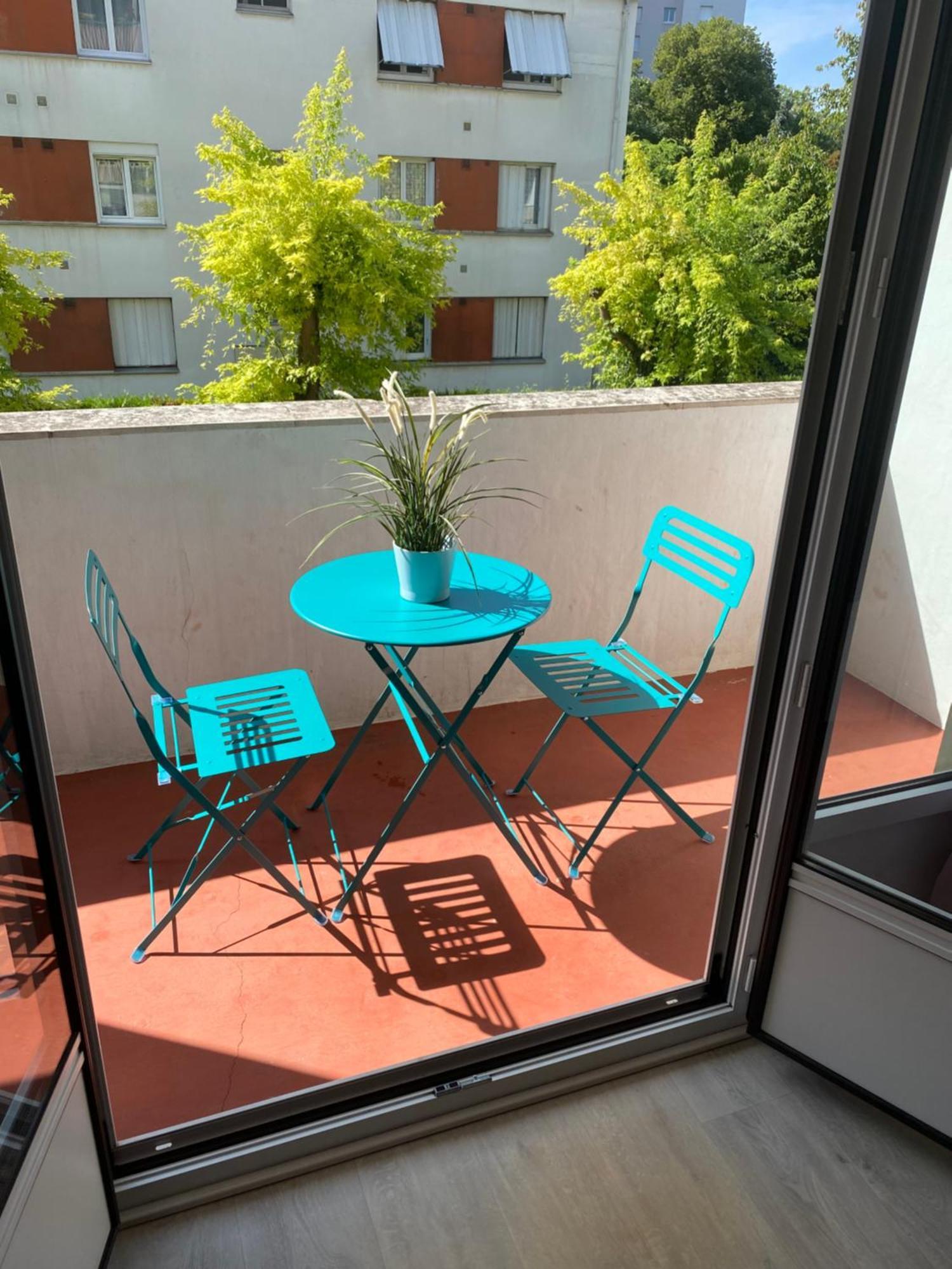 Grand Studio Avec Balcon -4 Personnes-Disneyland- Paris A 10 Minutes Διαμέρισμα Thorigny-sur-Marne Εξωτερικό φωτογραφία