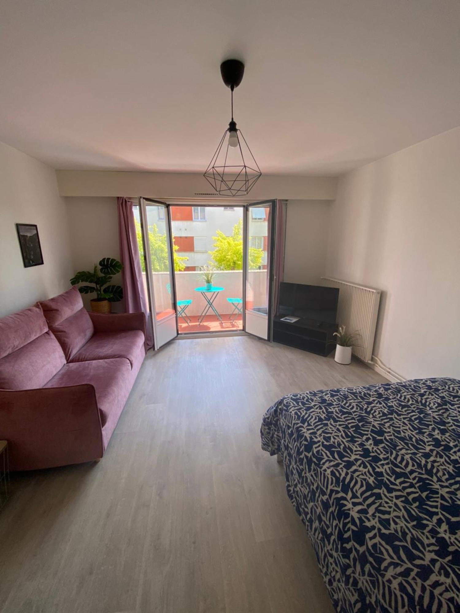 Grand Studio Avec Balcon -4 Personnes-Disneyland- Paris A 10 Minutes Διαμέρισμα Thorigny-sur-Marne Εξωτερικό φωτογραφία